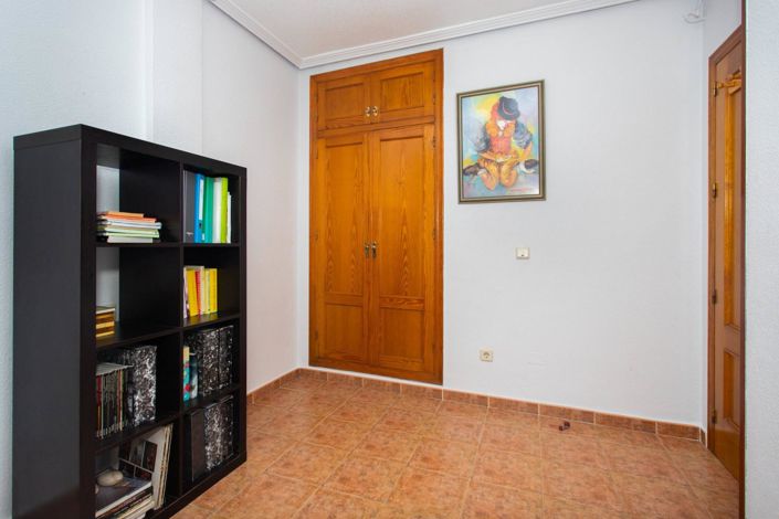 Image No.7-2 Bed Bungalow for sale