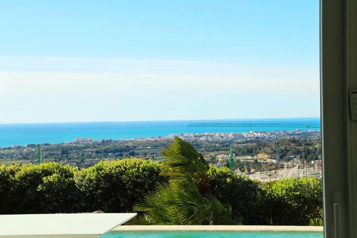 Image No.4-3 Bed Villa for sale