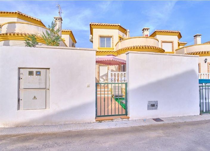 Image No.18-3 Bed Villa for sale