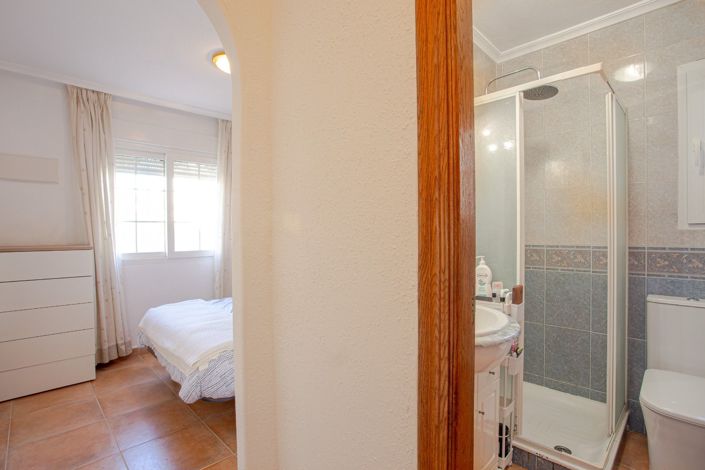 Image No.22-3 Bed Villa for sale