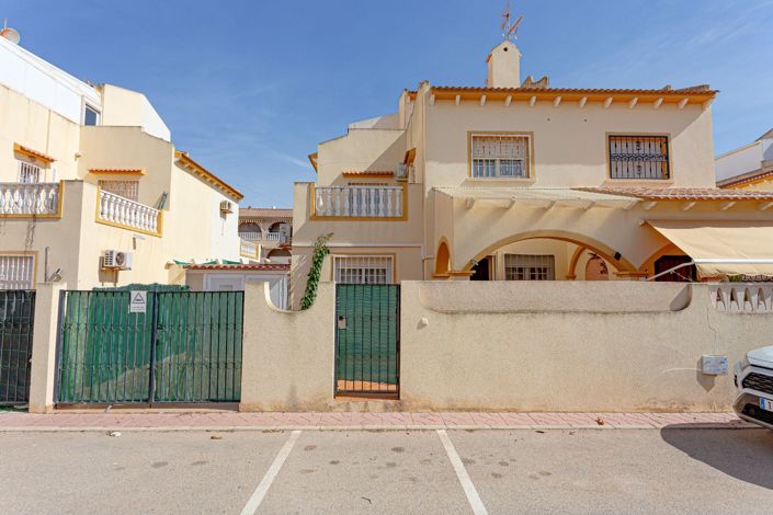 Image No.25-3 Bed Villa for sale