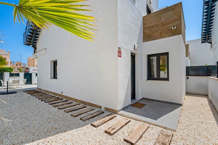 Image No.31-3 Bed Villa for sale