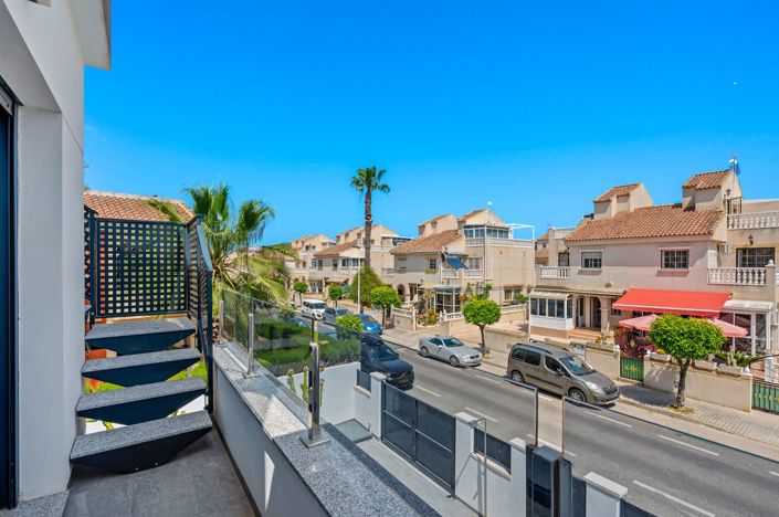 Image No.33-3 Bed Villa for sale
