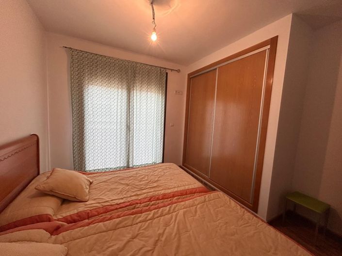 Image No.16-3 Bed Semi-Detached for sale