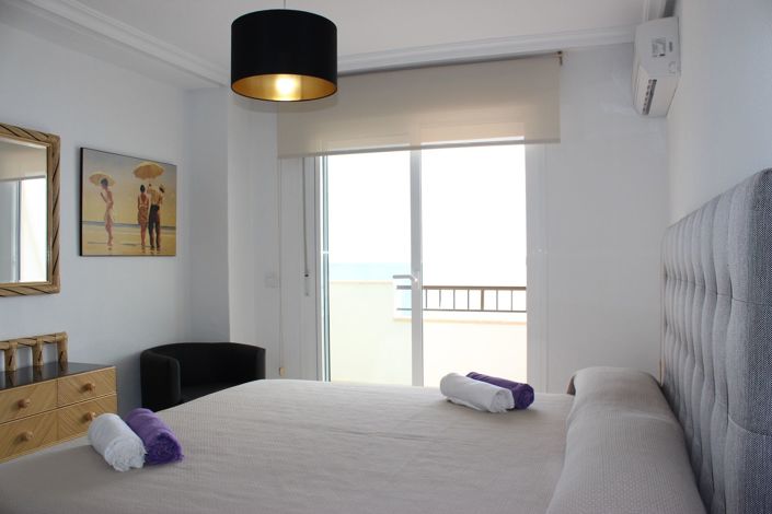 Image No.8-3 Bed Apartment for sale
