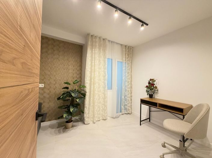 Image No.33-4 Bed Apartment for sale
