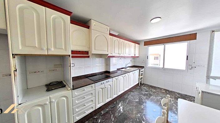 Image No.12-4 Bed Apartment for sale