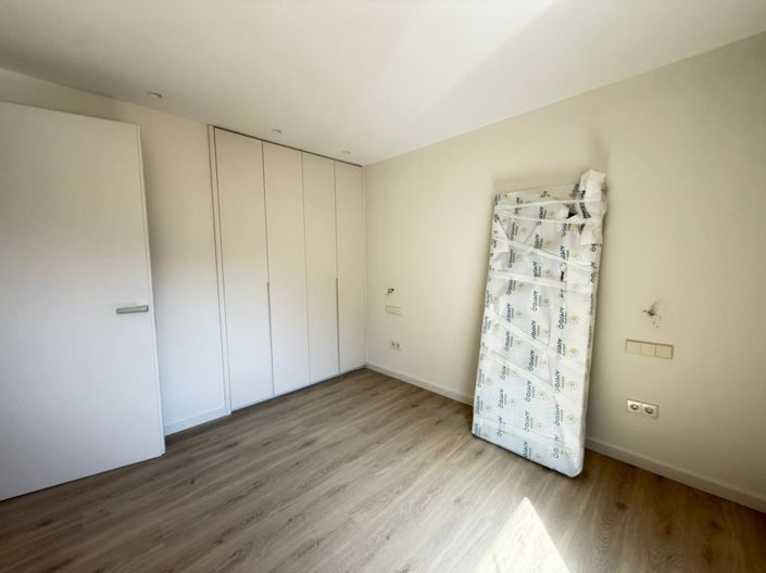 Image No.30-3 Bed Penthouse for sale