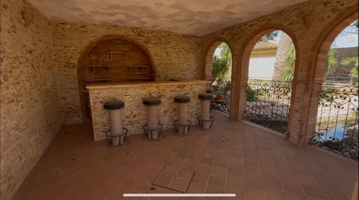 Image No.10-6 Bed Villa for sale