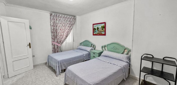 Image No.23-3 Bed Apartment for sale