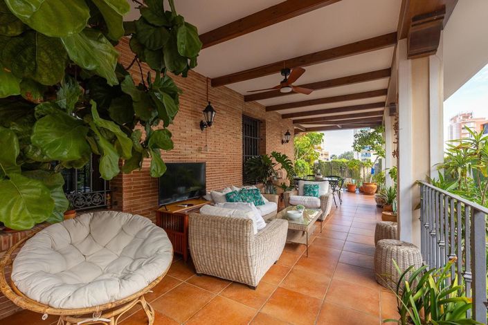 Image No.11-7 Bed Villa for sale