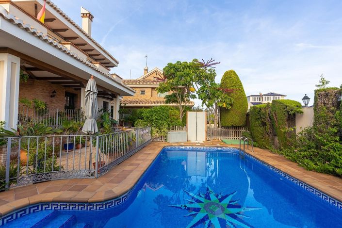 Image No.5-7 Bed Villa for sale