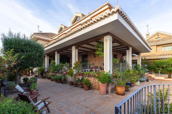Image No.6-7 Bed Villa for sale