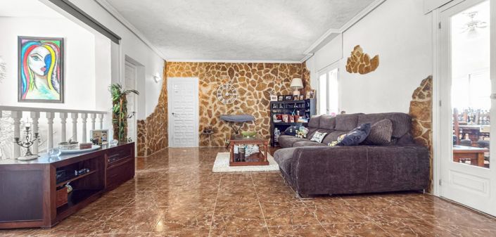 Image No.39-7 Bed Villa for sale