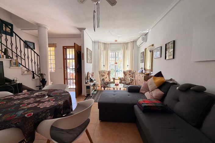 Image No.14-3 Bed Townhouse for sale