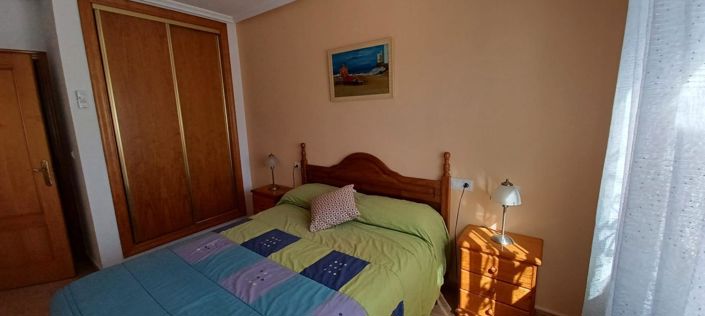 Image No.6-3 Bed House for sale