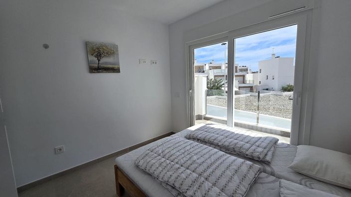 Image No.12-3 Bed Villa for sale