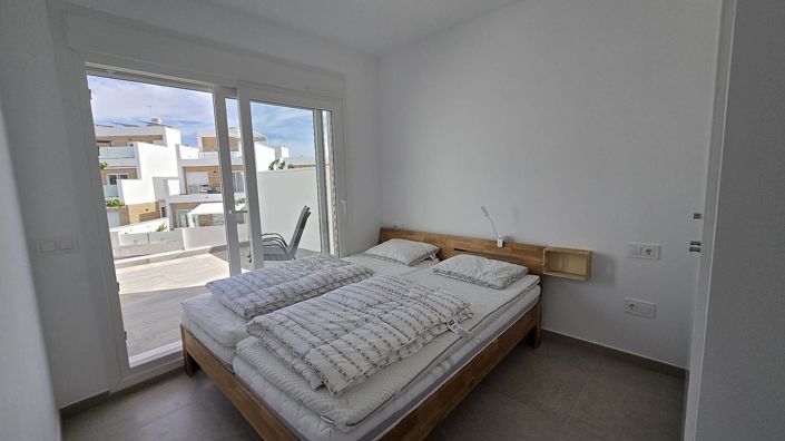 Image No.13-3 Bed Villa for sale