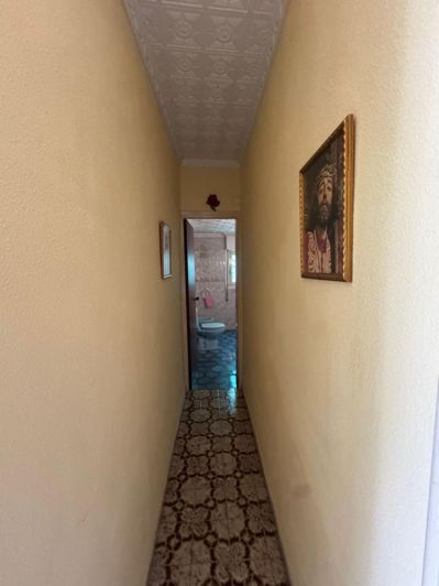 Image No.16-8 Bed House for sale