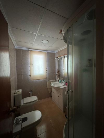 Image No.32-8 Bed House for sale