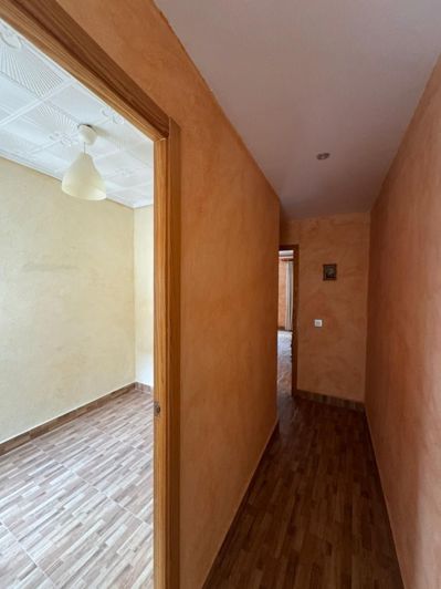 Image No.36-8 Bed House for sale