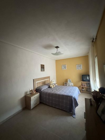 Image No.43-8 Bed House for sale