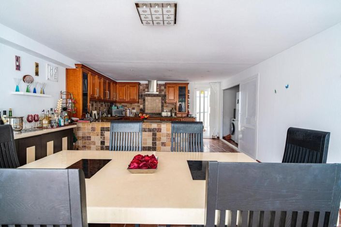 Image No.15-4 Bed Villa for sale