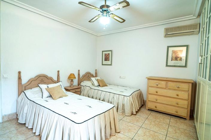 Image No.23-4 Bed Villa for sale