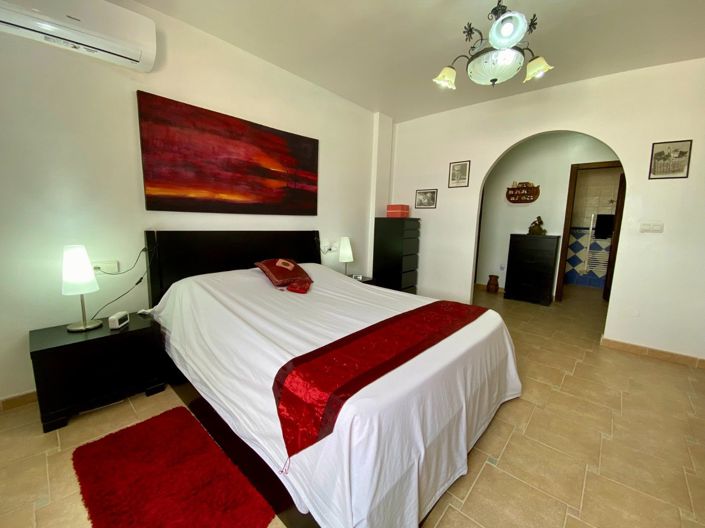Image No.27-3 Bed Villa for sale