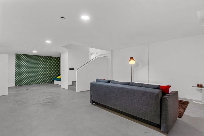 Image No.21-4 Bed House for sale