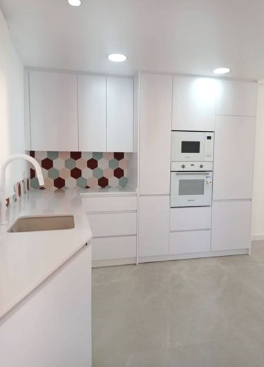 Image No.4-2 Bed House for sale