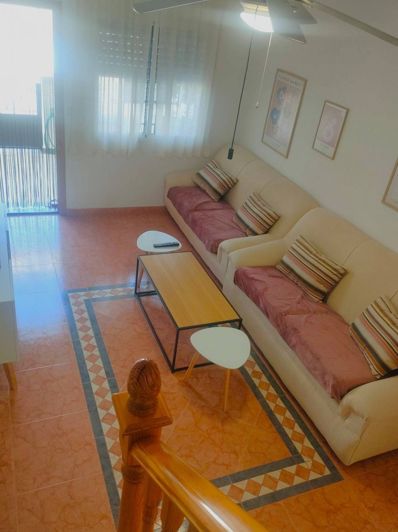 Image No.2-4 Bed House for sale