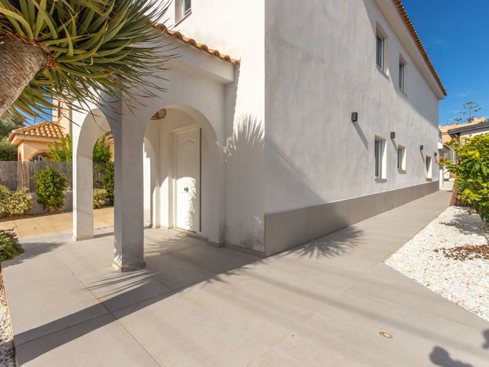 Image No.25-4 Bed Villa for sale