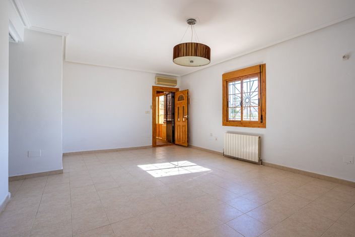 Image No.6-Villa de 5 chambres à vendre à Benijofar