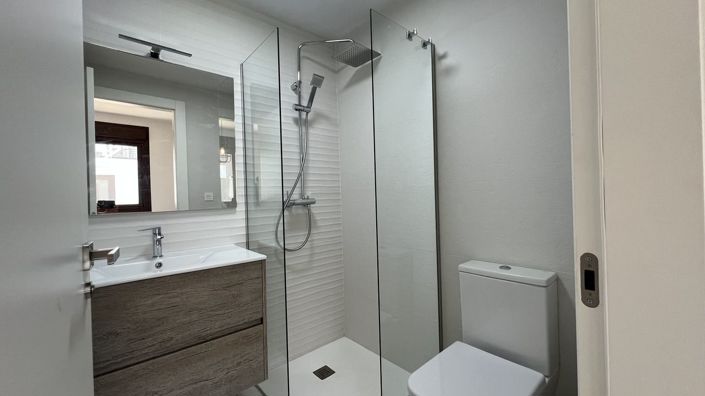 Image No.13-2 Bed Apartment for sale
