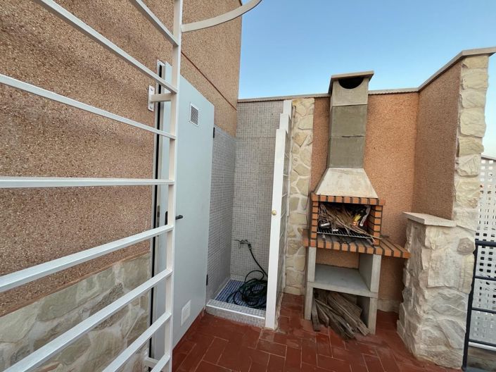 Image No.27-3 Bed House for sale