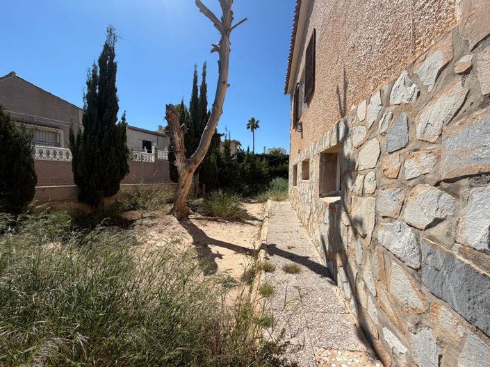 Image No.30-Villa de 4 chambres à vendre à Torrevieja