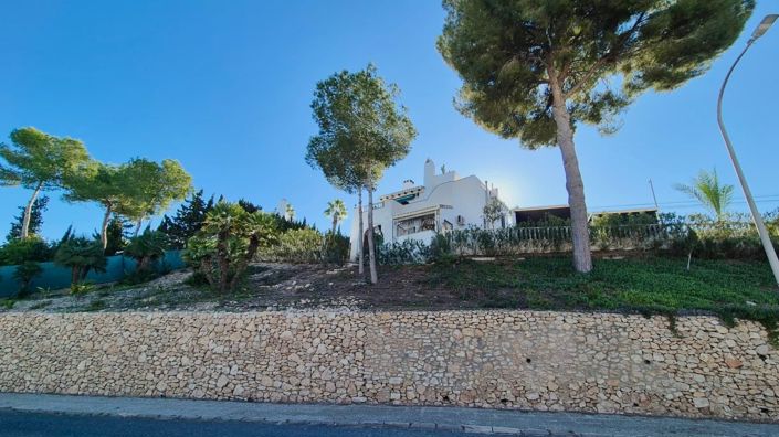 Image No.2-Villa de 4 chambres à vendre à Orihuela Costa