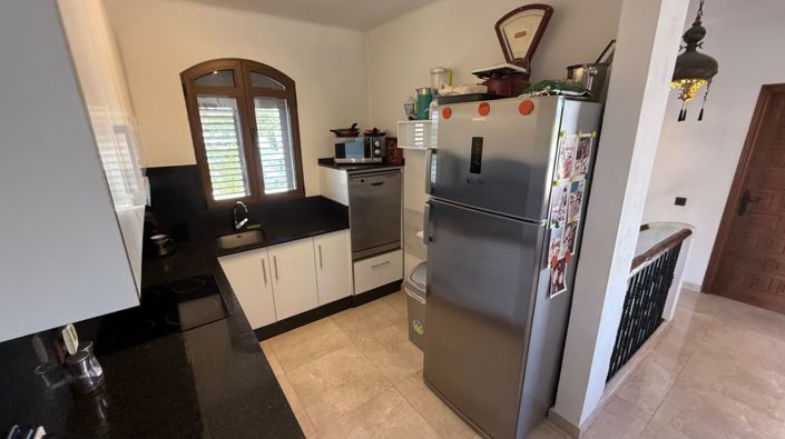 Image No.5-Villa de 4 chambres à vendre à Orihuela Costa