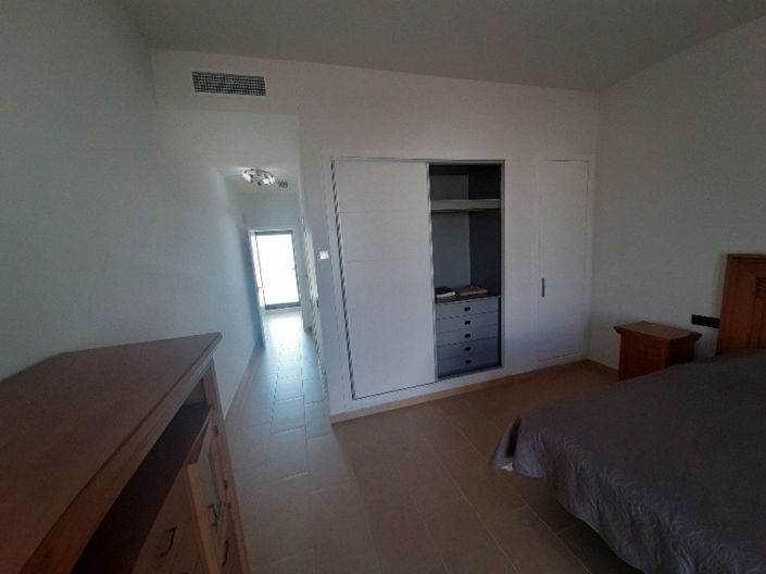 Image No.25-4 Bed Villa for sale