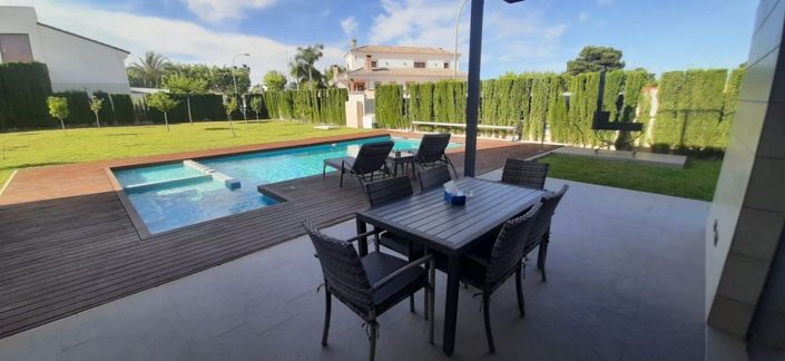 Image No.40-4 Bed Villa for sale
