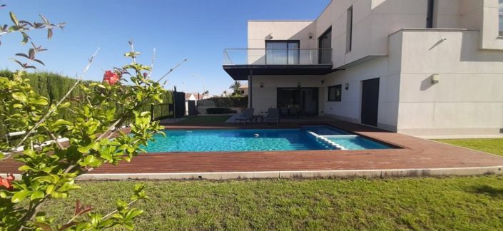 Image No.41-4 Bed Villa for sale
