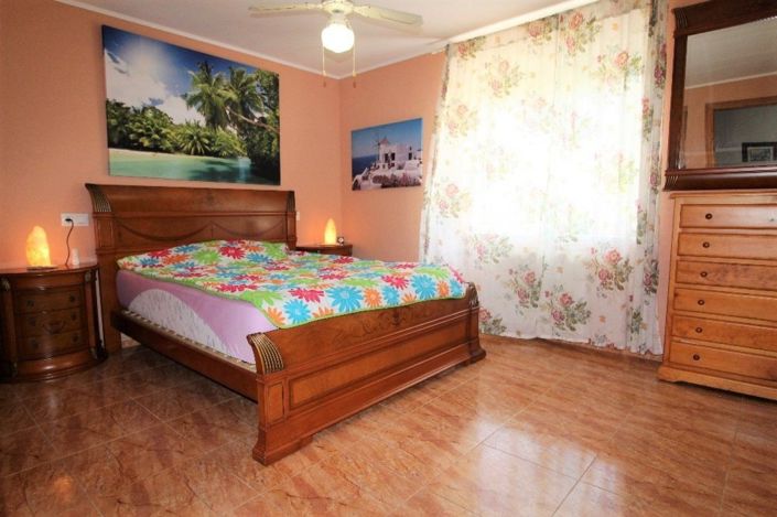 Image No.4-Villa de 5 chambres à vendre à Torrevieja