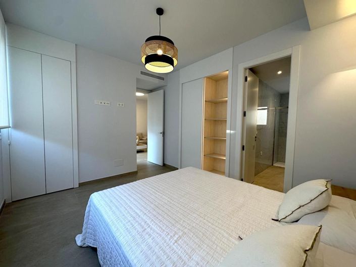 Image No.9-2 Bed Apartment for sale