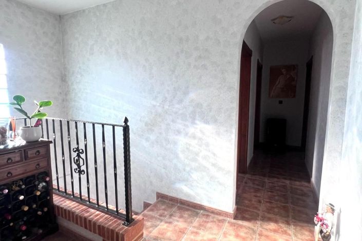 Image No.10-5 Bed Villa for sale