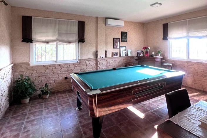 Image No.6-5 Bed Villa for sale