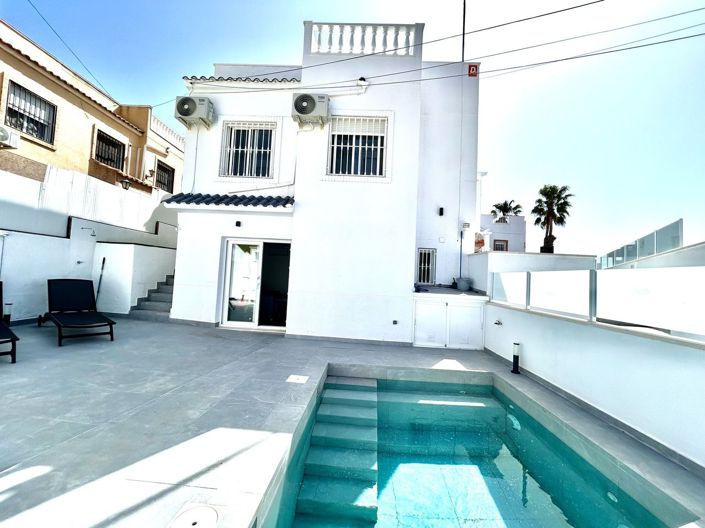 Image No.27-Villa de 5 chambres à vendre à Orihuela Costa