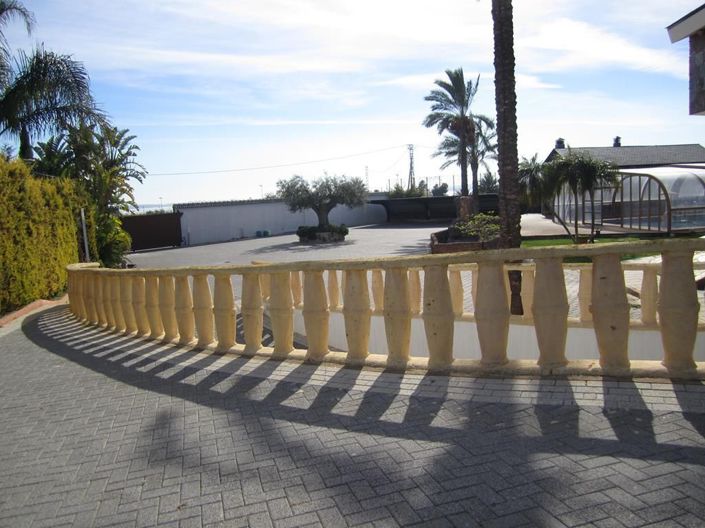 Image No.5-Villa de 5 chambres à vendre à Los Montesinos