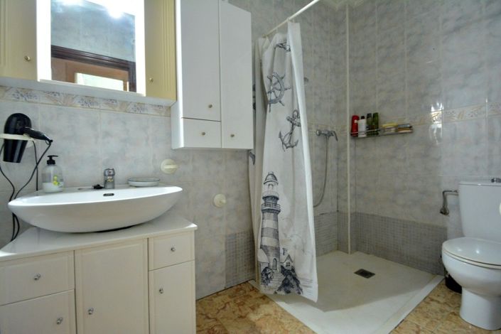 Image No.5-4 Bed House for sale