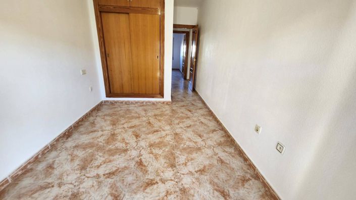 Image No.18-3 Bed Apartment for sale